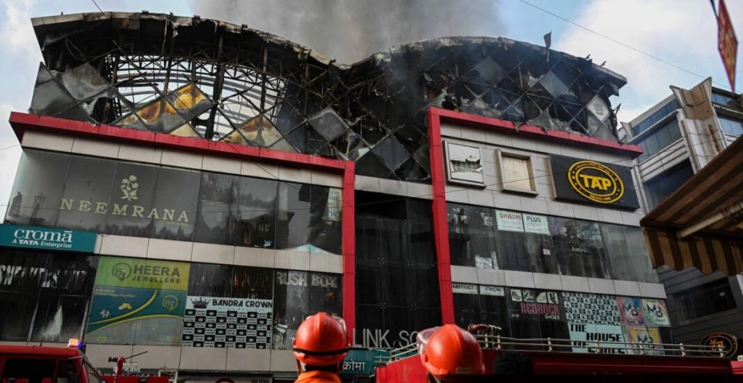 Early Morning Fire Hits Croma Showroom in Bandra.